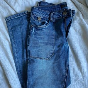 High Waisted Jeans